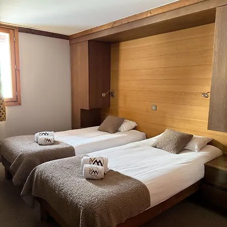 Montana Caron By Village Montana